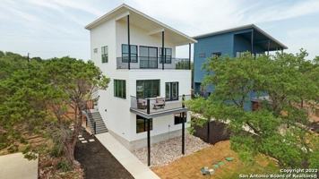 featured image of 675 Hummingbird Hl