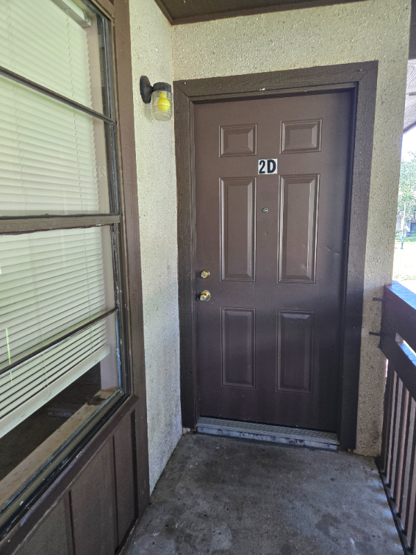 458 Bentwood Ln #2D - Photo 4 of 15