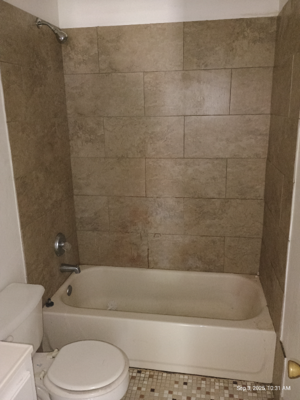 310 Everette St #310 - Photo 3 of 6