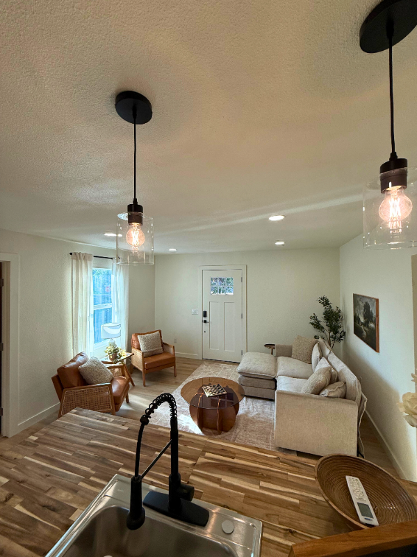 1714 Milo Ave - Photo 2 of 17