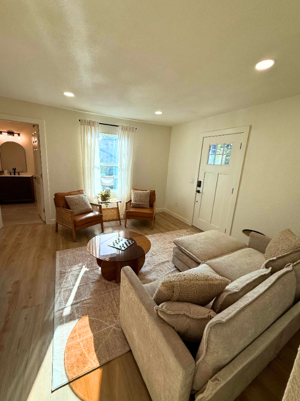 1714 Milo Ave - Photo 4 of 17