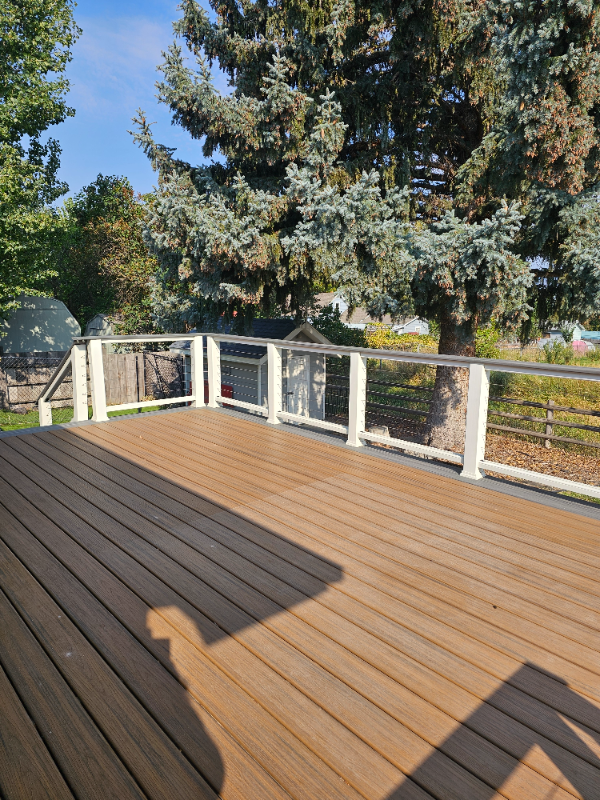 208 Island View Dr - Photo 3 of 18