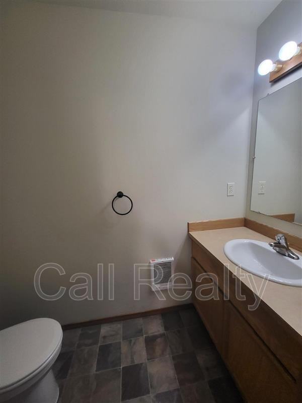 710 S Altamont St - Photo 6 of 14