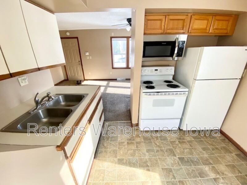 3330 52nd St - Photo 5 of 14