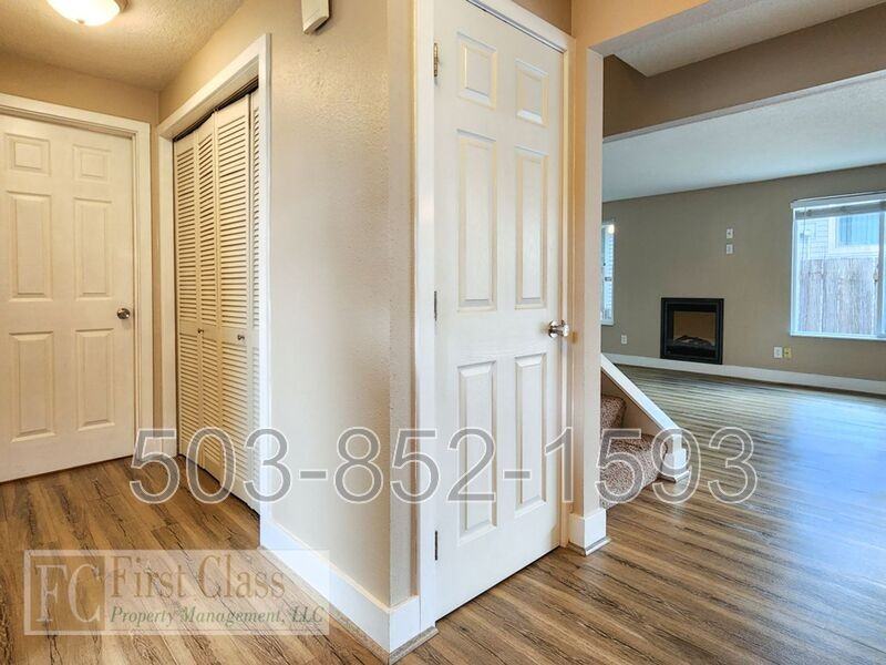 4319 Se 37th Ave - Photo 3 of 29