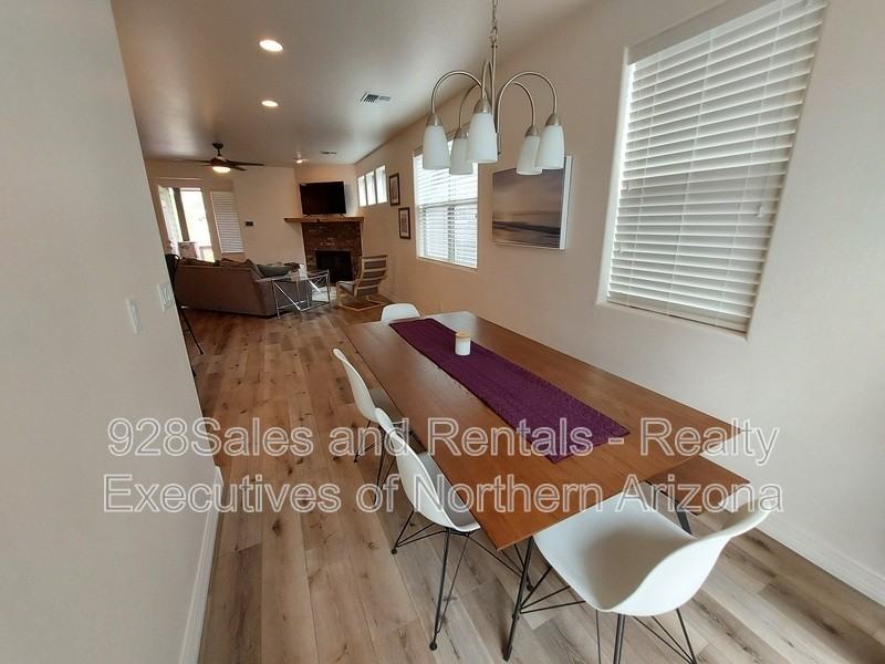 2868 W Presidio Dr - Photo 2 of 13