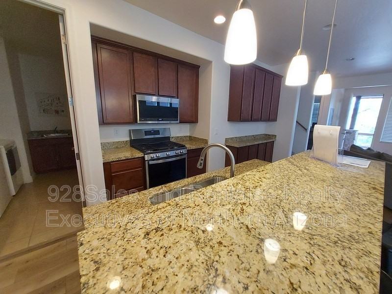 2868 W Presidio Dr - Photo 5 of 13