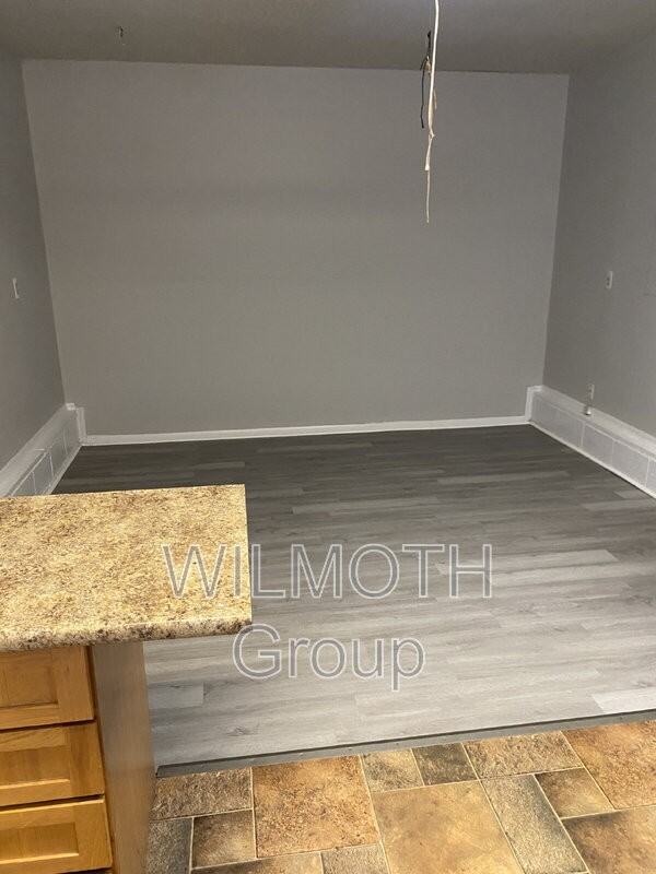 1106 N Gale St #3 - Photo 3 of 10