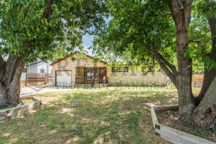 4642 S Vine Ave - Photo 1 of 1