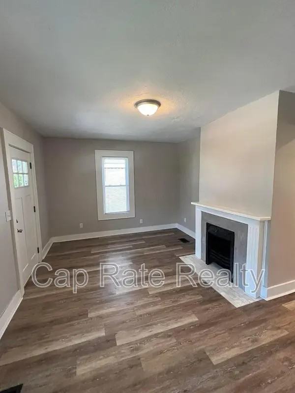 1476 N 6th St - Photo 5 of 24