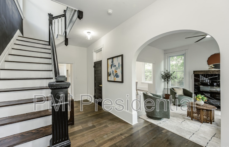 3423 Enslow Ave - Photo 3 of 10