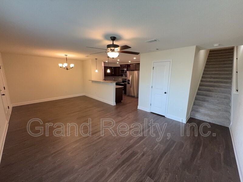 4395 Village Oak Ln - Photo 5 of 28