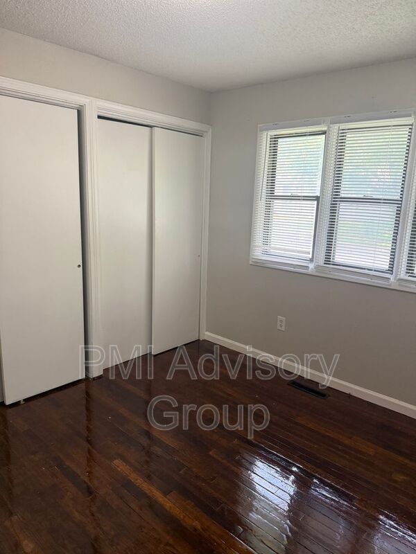 6703 Sw Greencastle Dr - Photo 6 of 12