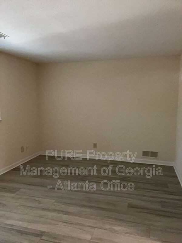 774 Rogers Way - Photo 2 of 23