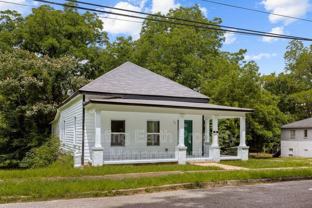 552 S Bainbridge St - Photo 1 of 1