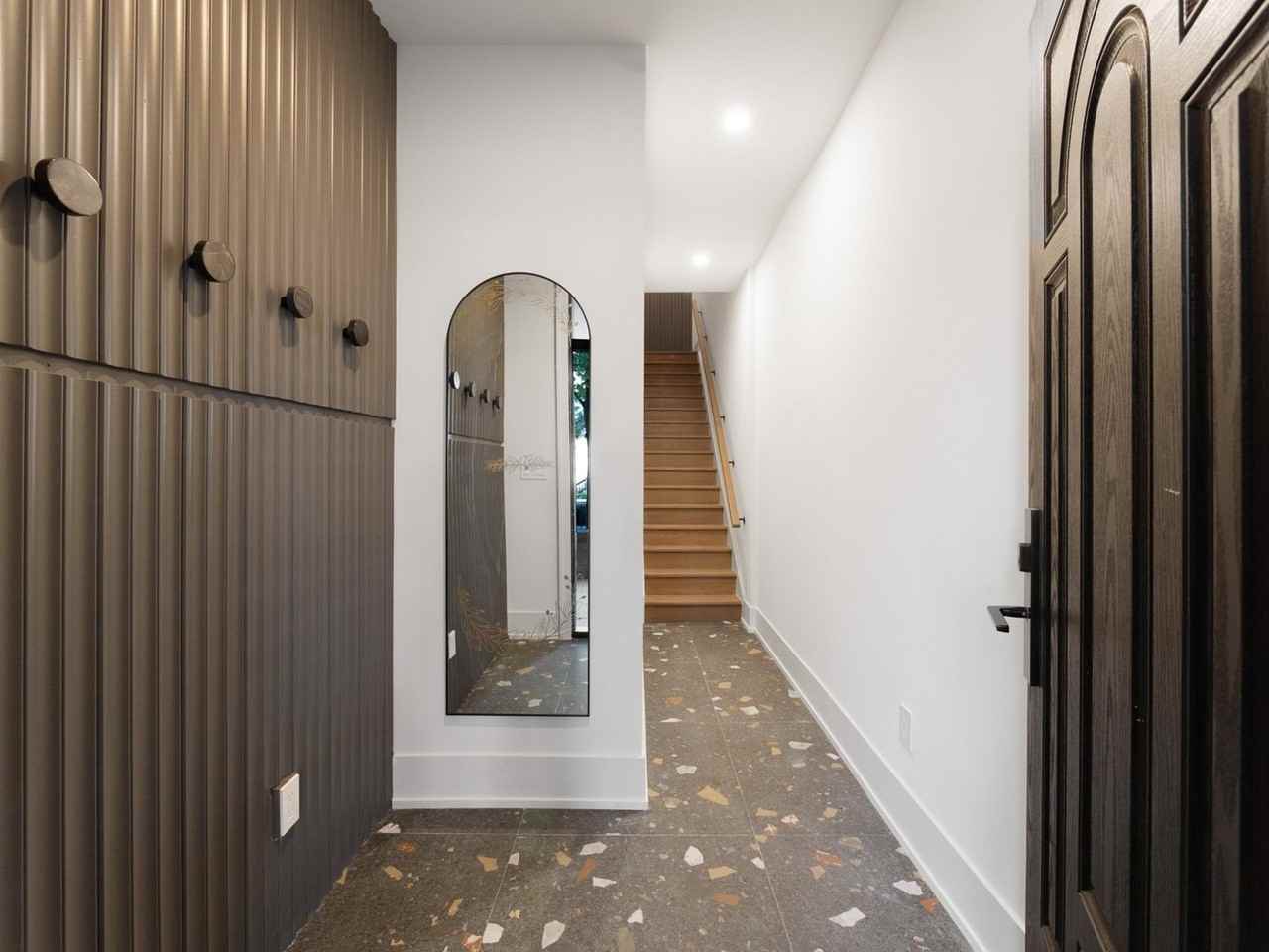 46 O'Hara Ave - Photo 2 of 26