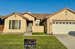 featured image of 326 N Santa Clara St