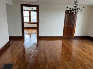 1010 Anderson St - Photo 3 of 10