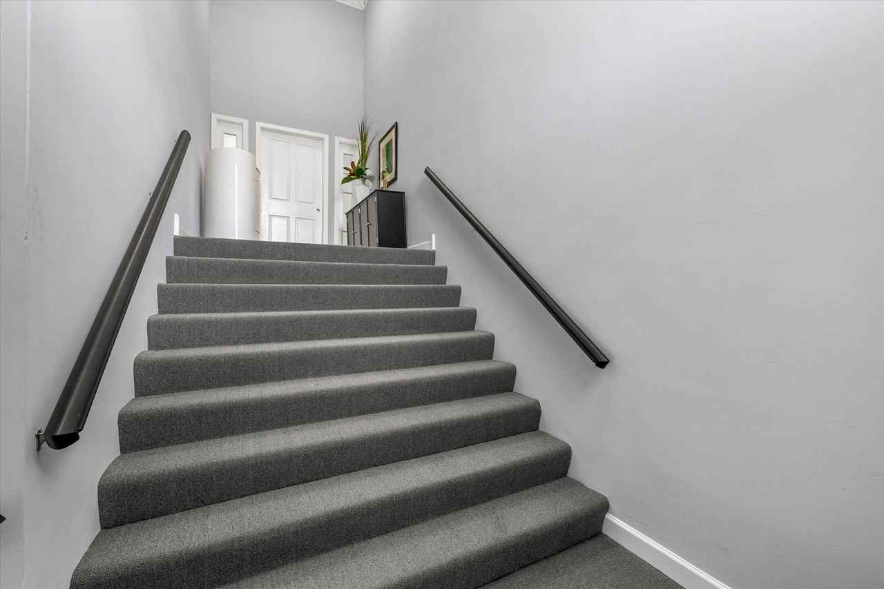 65 East Cedar Street Apt B - Photo 3 of 23