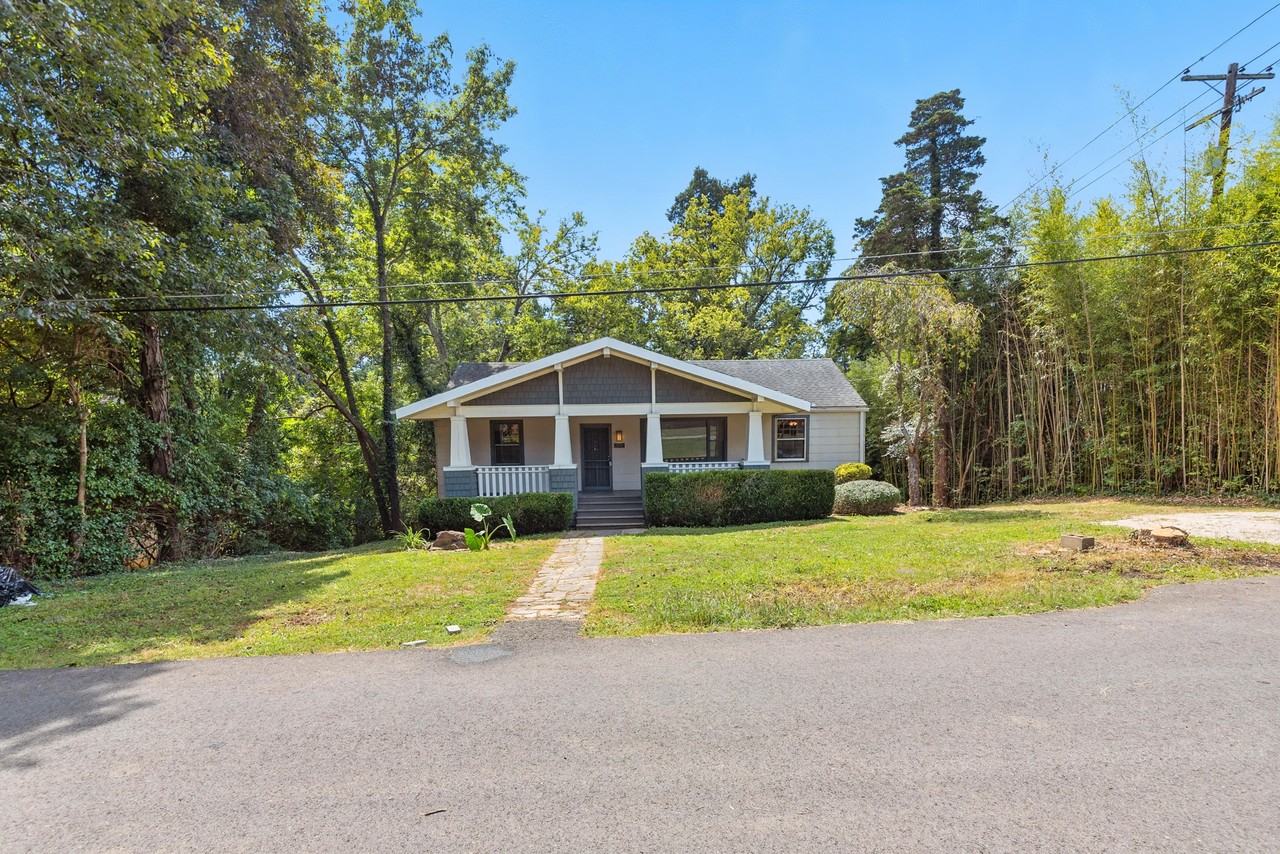 5501 Lake Shore Drive - Photo 2 of 16