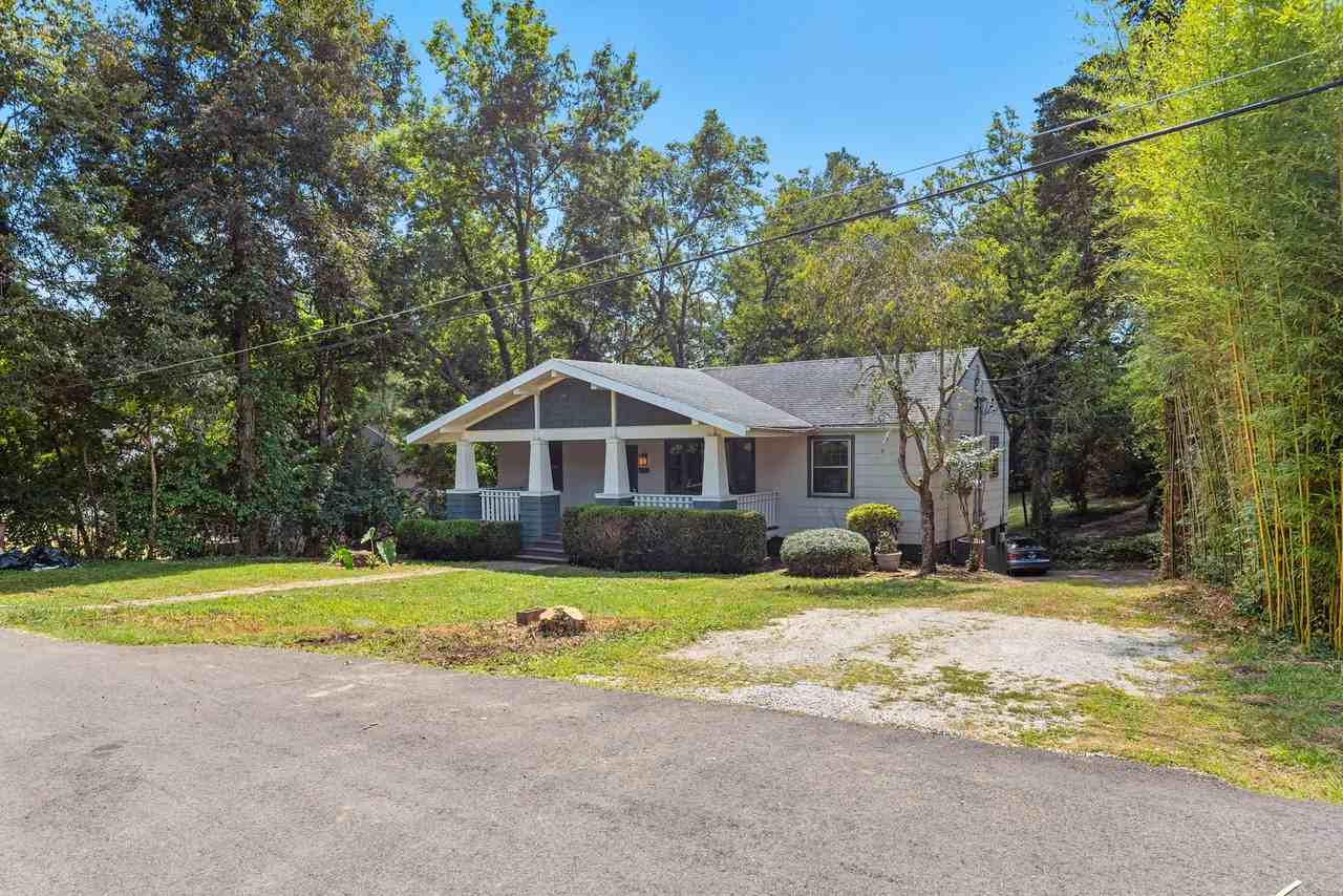 5501 Lake Shore Drive - Photo 3 of 16