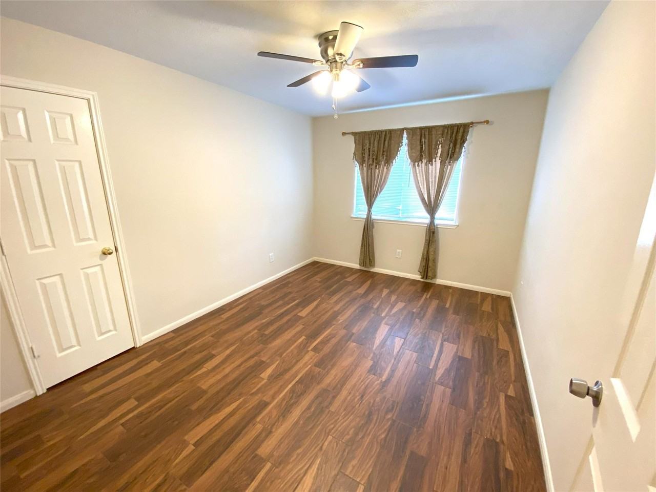 2615 Elder Park Ct - Photo 6 of 17