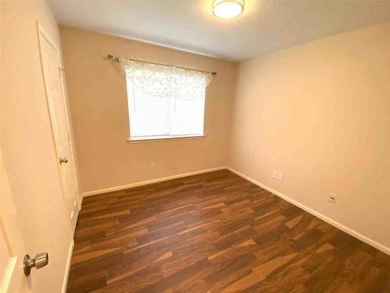 2615 Elder Park Ct - Photo 7 of 17