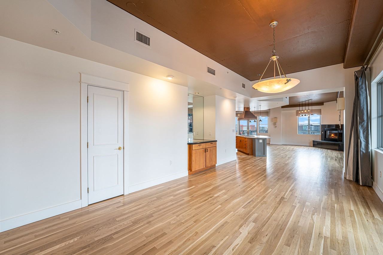 1735 19th Street - Photo 5 of 37