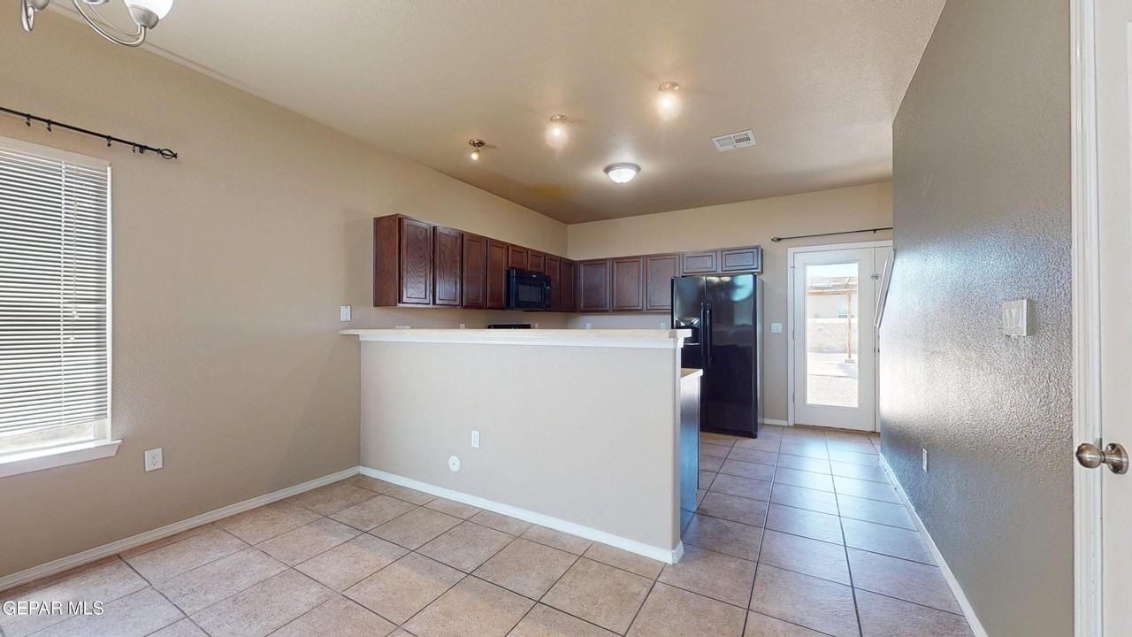 7260 Turtle Creek Ct - Photo 6 of 41