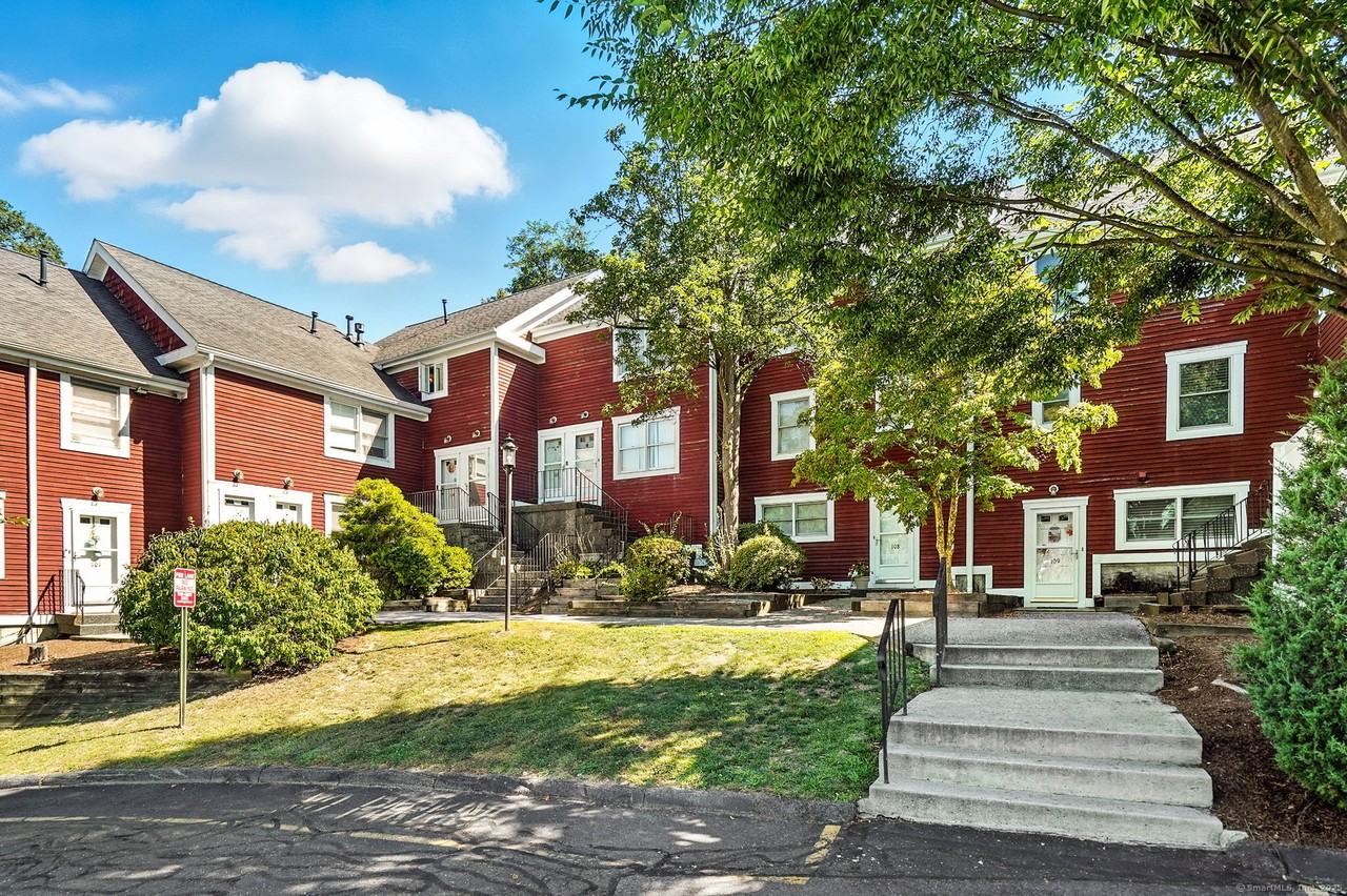 7 Dean St - Photo 2 of 26