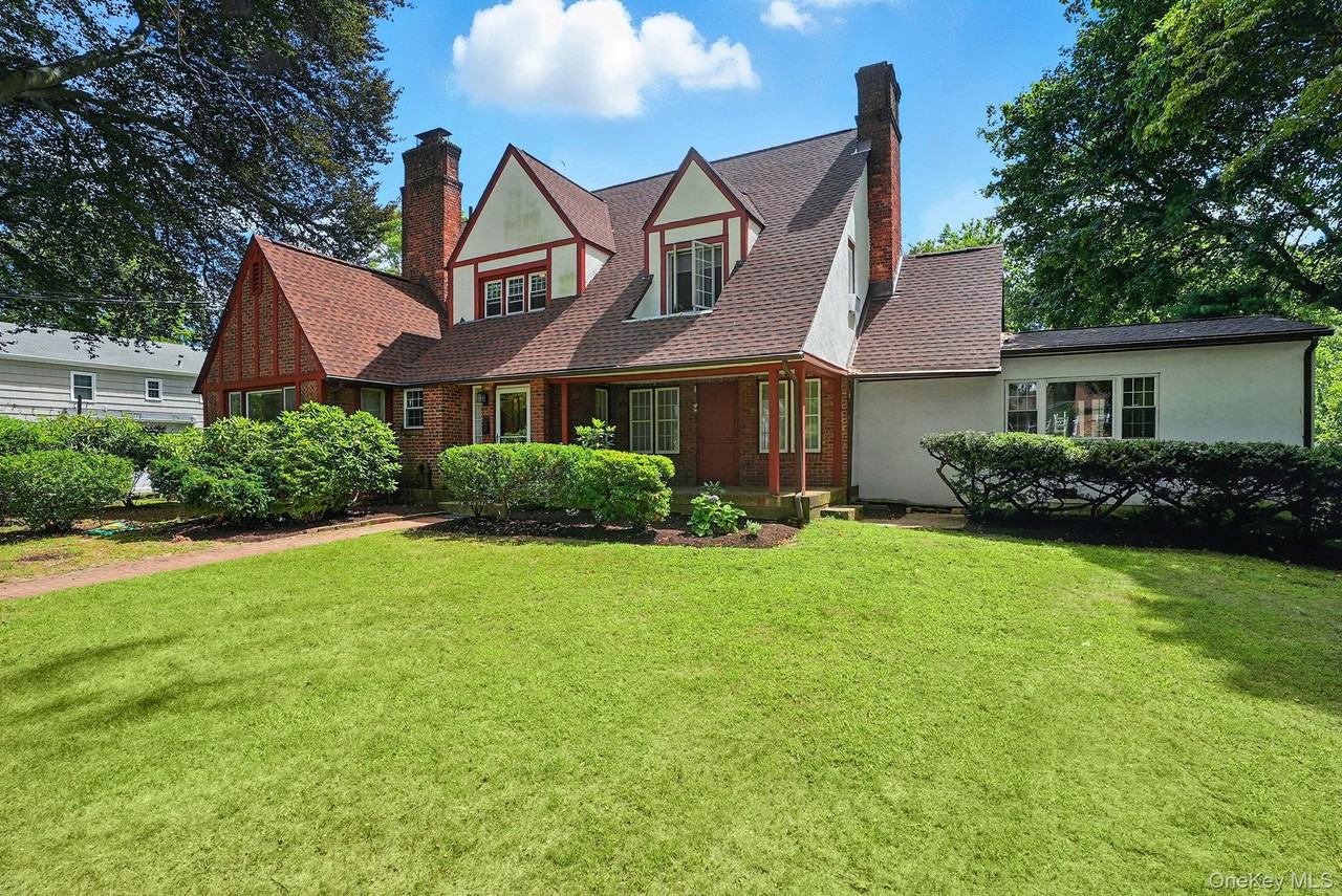 11 Robinhood Rd - Photo 2 of 47