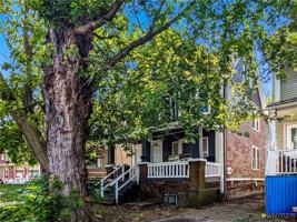 featured image of 722 Hopkins St