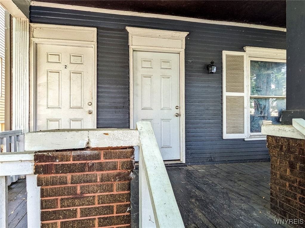 722 Hopkins St - Photo 3 of 22