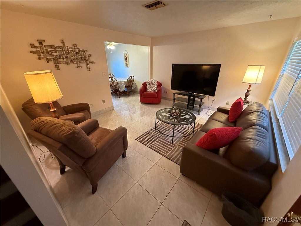 9469 W Milwaukee Ct - Photo 3 of 20