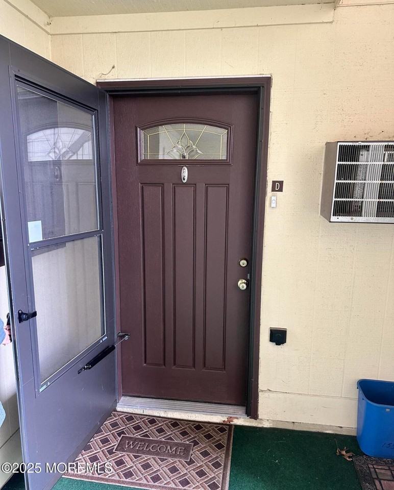 153 Cross Slope Ct - Photo 2 of 15
