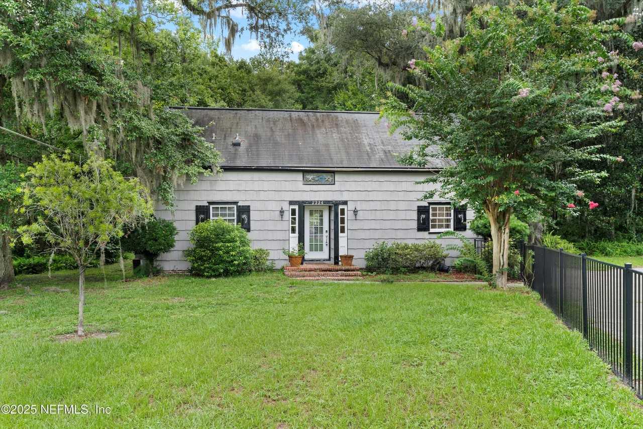 2226 Laurel Grove Ln