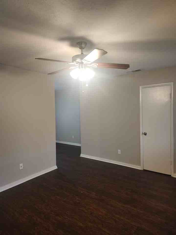 7359 Hightower St - Photo 3 of 13