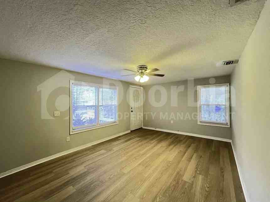 37 Haworth Ave - Photo 3 of 17