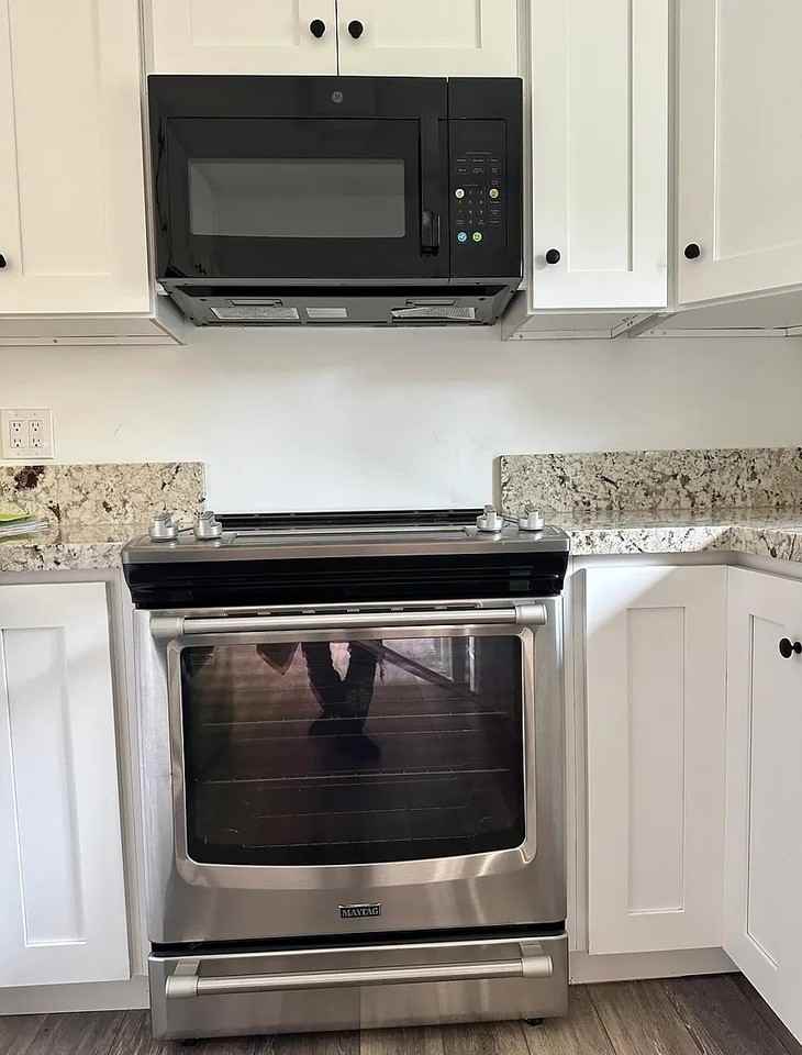 290 Moreton Bay Ln #1 - Photo 2 of 18