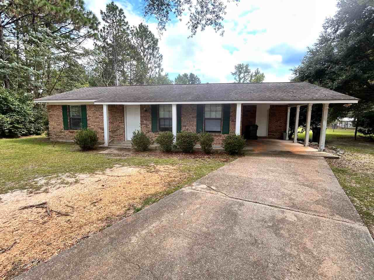 52 Davis Ln - Photo 2 of 13