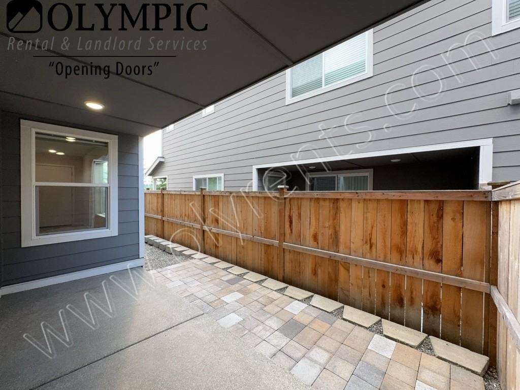 2644 Mayes Rd Se - Photo 3 of 34