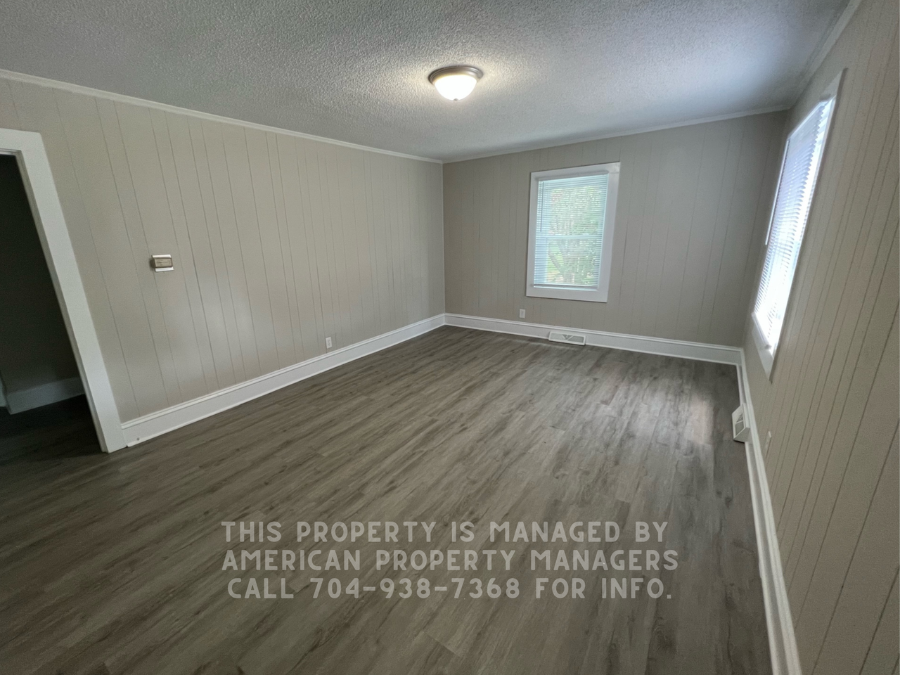 914 N Church St - Photo 2 of 8