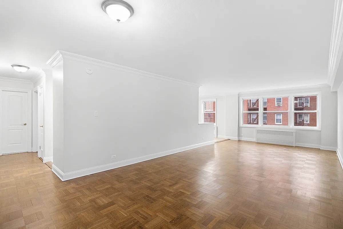 6945 108Th St - Photo 3 of 9