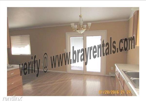 654 Capricorn Ave - Photo 2 of 10