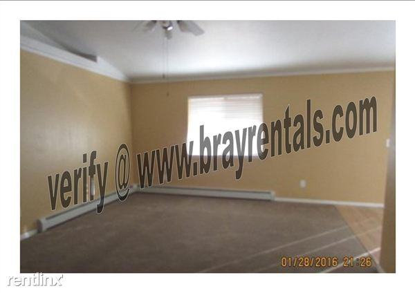 654 Capricorn Ave - Photo 3 of 10