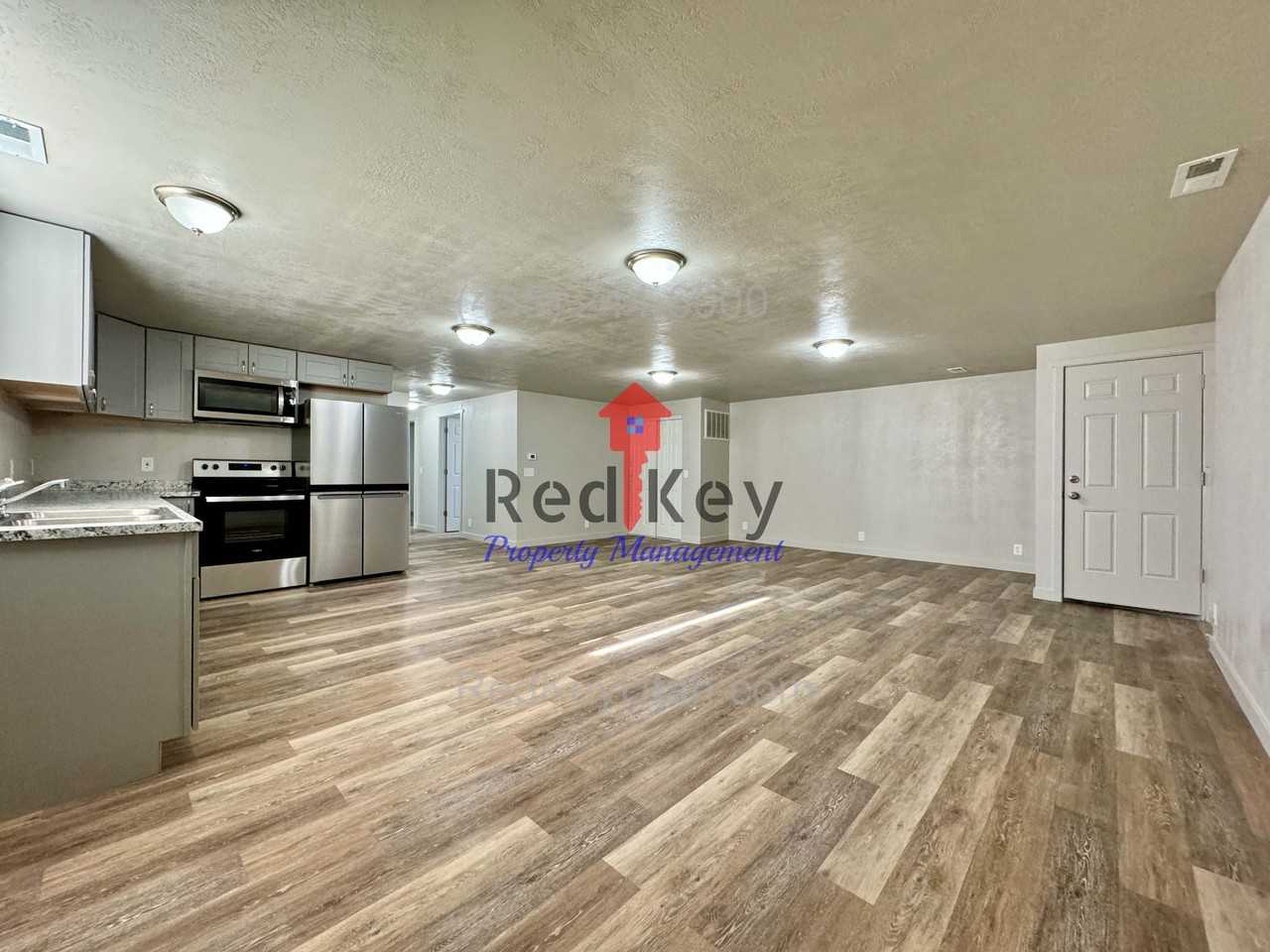 643 Hunter Way - Photo 3 of 17