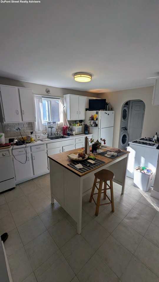 74 Sydney St #1 - Photo 6 of 22