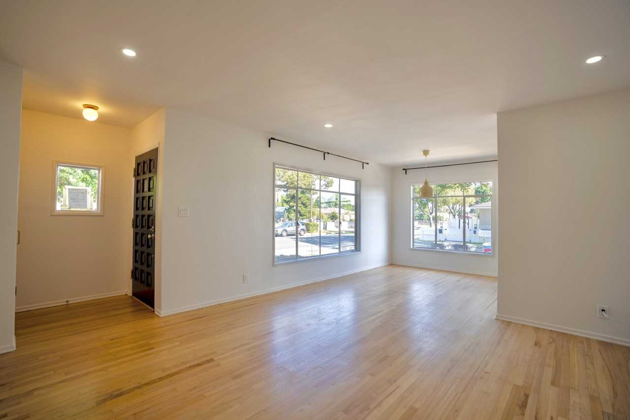 12735 Fairford Ave #NA - Photo 2 of 23