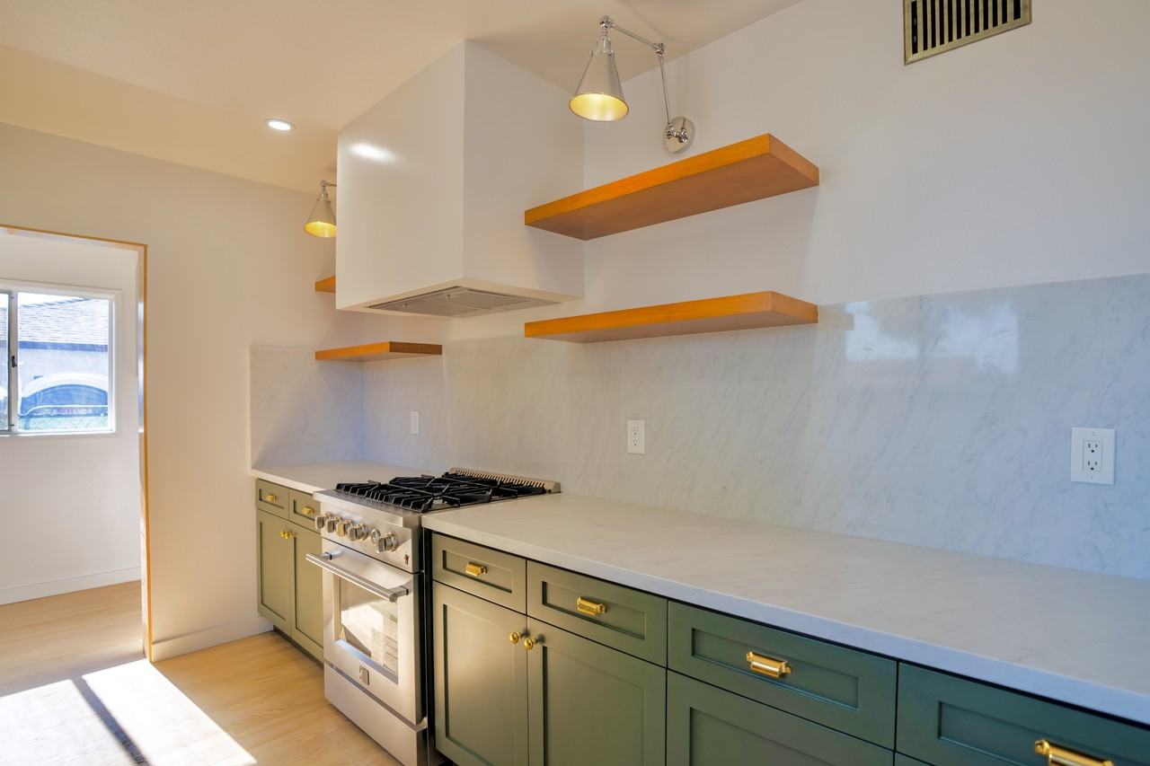 12735 Fairford Ave #NA - Photo 6 of 23