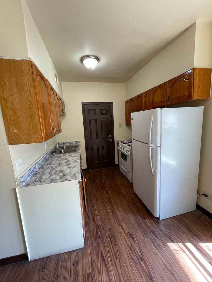 7900 S Essex Ave #309 - Photo 2 of 3